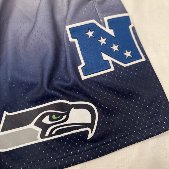 Pro Standard Seattle Seahawks Ombre Mesh Shorts - Picture 3 of 9